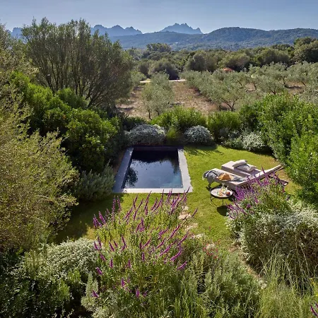Cascioni Eco Retreat מלון 5*