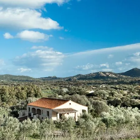 מלון Cascioni Eco Retreat 5*