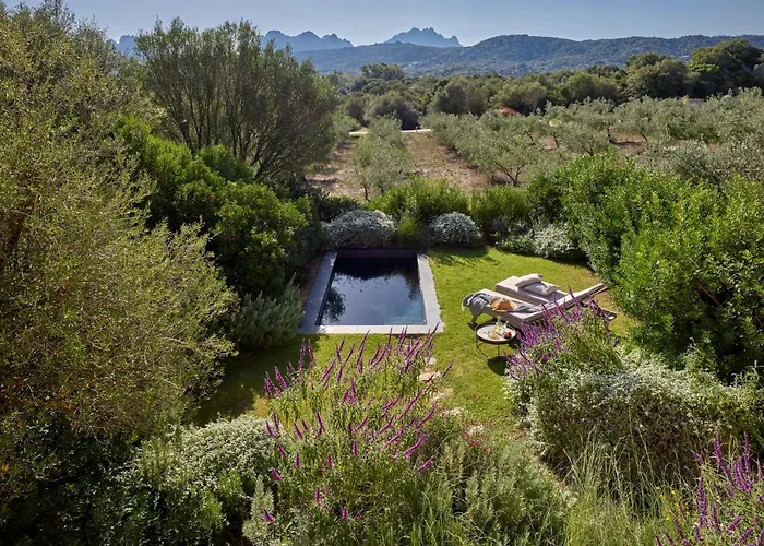 Cascioni Eco Retreat Hotel 5*