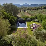 Cascioni Eco Retreat Hotel 5*