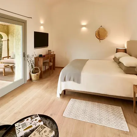 Cascioni Eco Retreat Hotell 5*