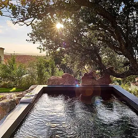 Cascioni Eco Retreat Hotel