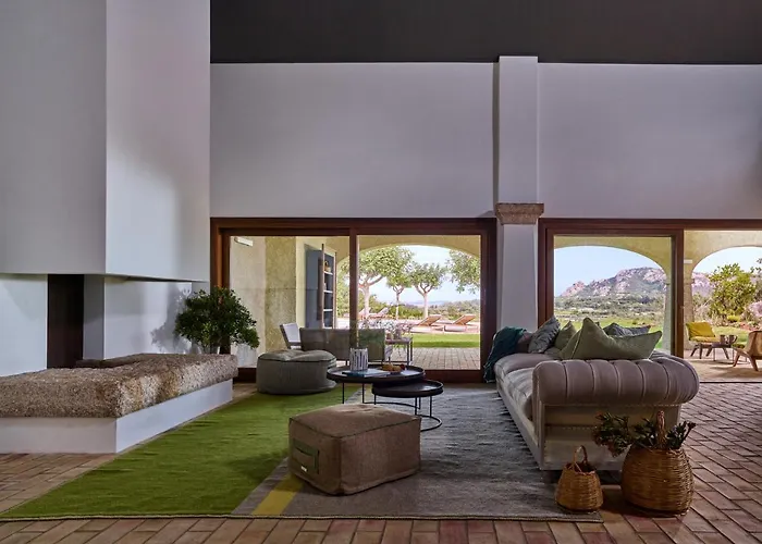 Cascioni Eco Retreat Hotel 5*